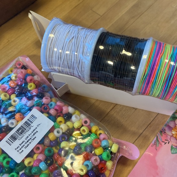 BEADS AND BEADING SUPPLIES- huge assortment! - Picture 6 of 12